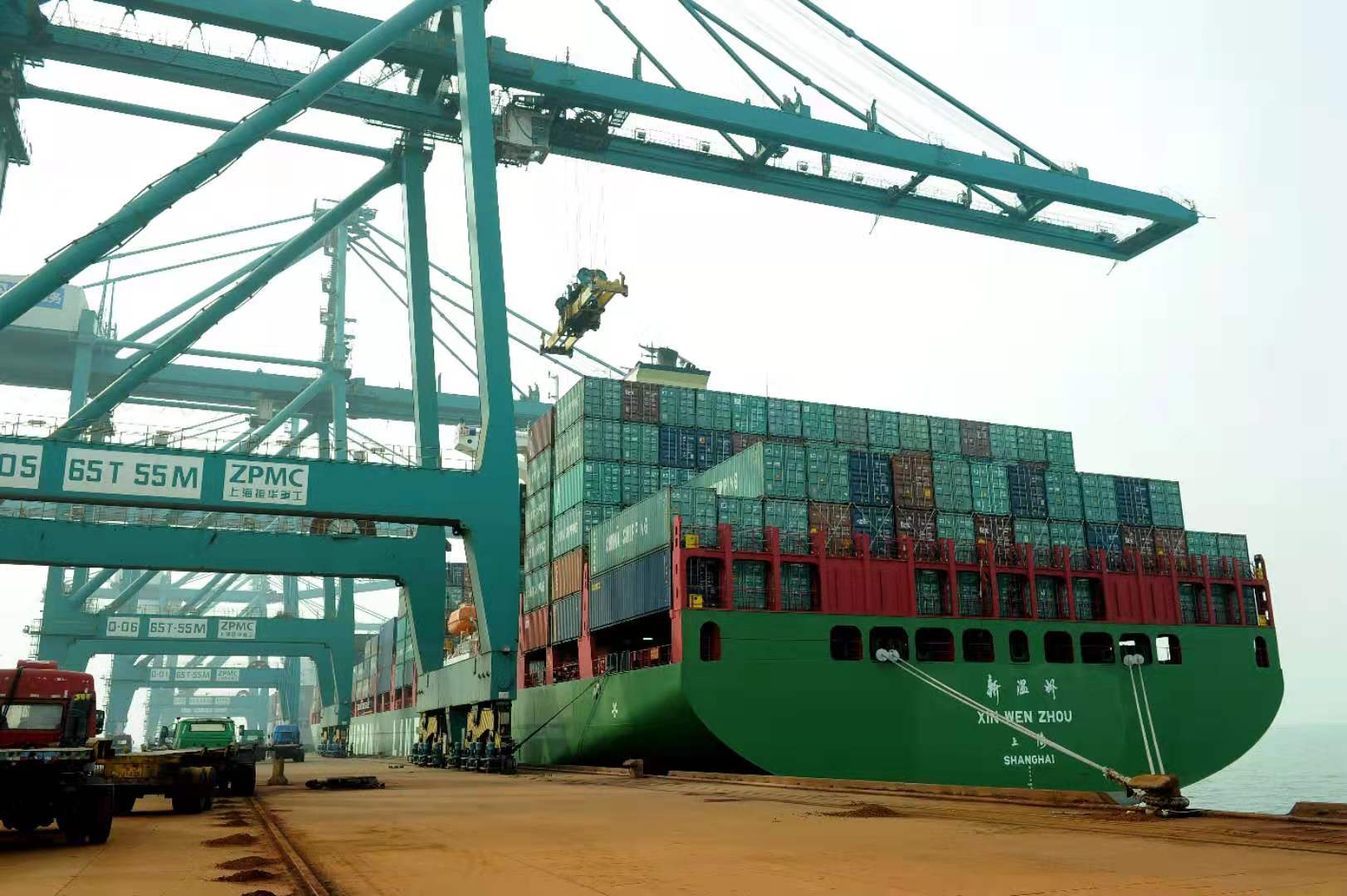 沧州港务集团充分发挥地主港管理模式优势，全力推进沧州黄骅港转型升级高质量发展